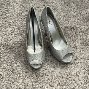 Diba glitter heels size 9